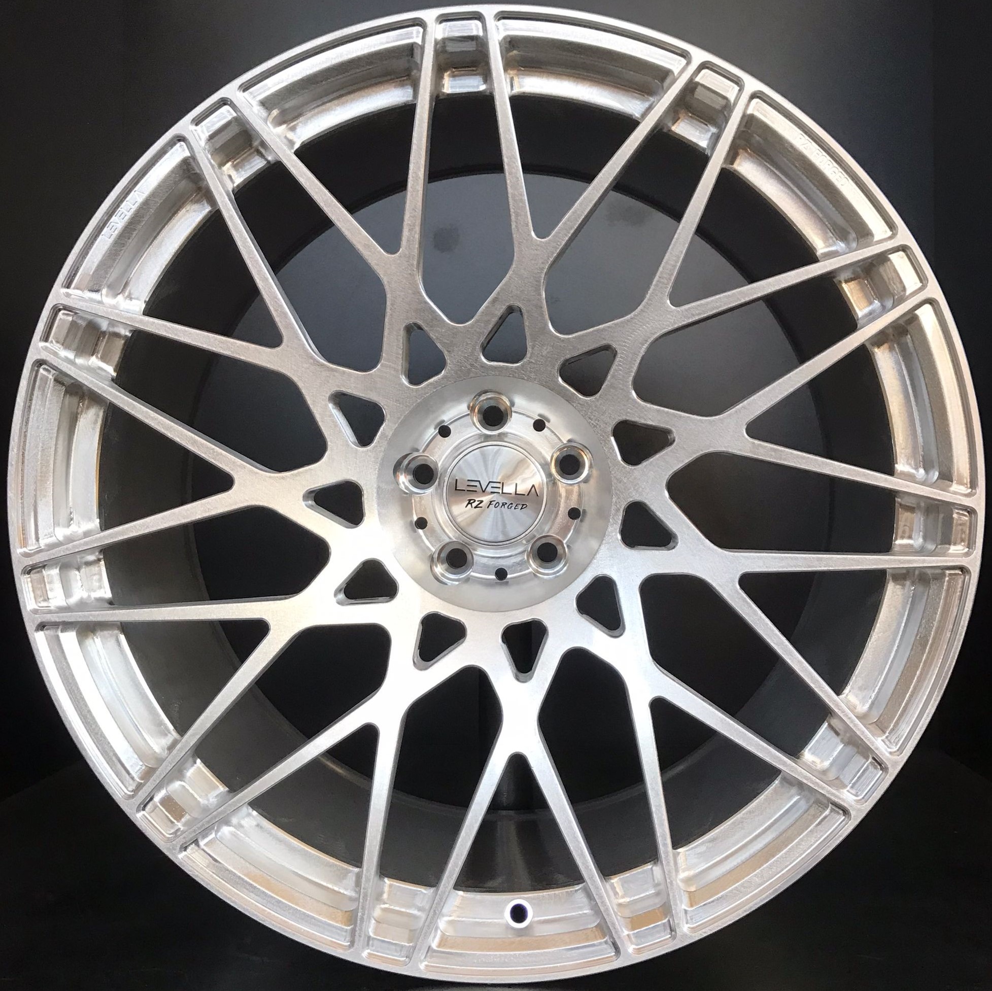 Levella RZ9 Forged | Levella RZ Forged Lagerware | Felgen | Automotive ...