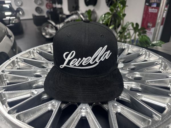 LEVELLA Snapback | Black