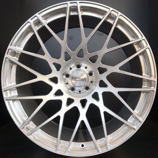 LEVELLA Wheels | RZ9 | VA: 10Jx22 ET35 & HA: 11Jx22 ET35 | 5x120 | ROH Tesla Model S Plaid