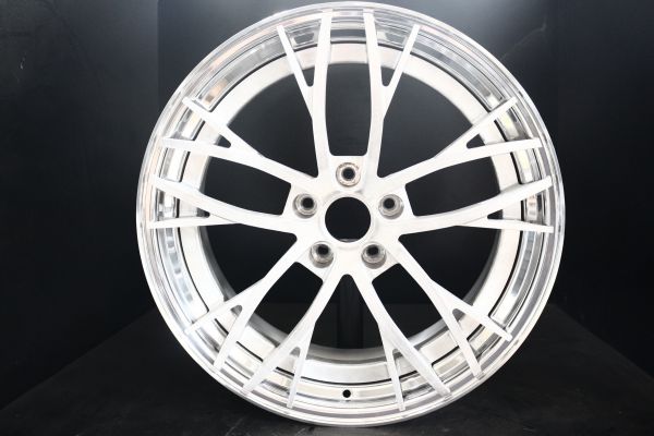 Levella LVL2.2 Forged 20 Zoll dreiteilige Felgen BMW 9x20 ET35 & 10,5x20 ET47 OHNE GUTACHTEN