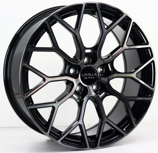 LEVELLA Wheels | RZ4 | 8,5x20 ET45 | 5x112 | Schwarz Hochglanz - Front gedreht inkl. dunklem Klarlack*